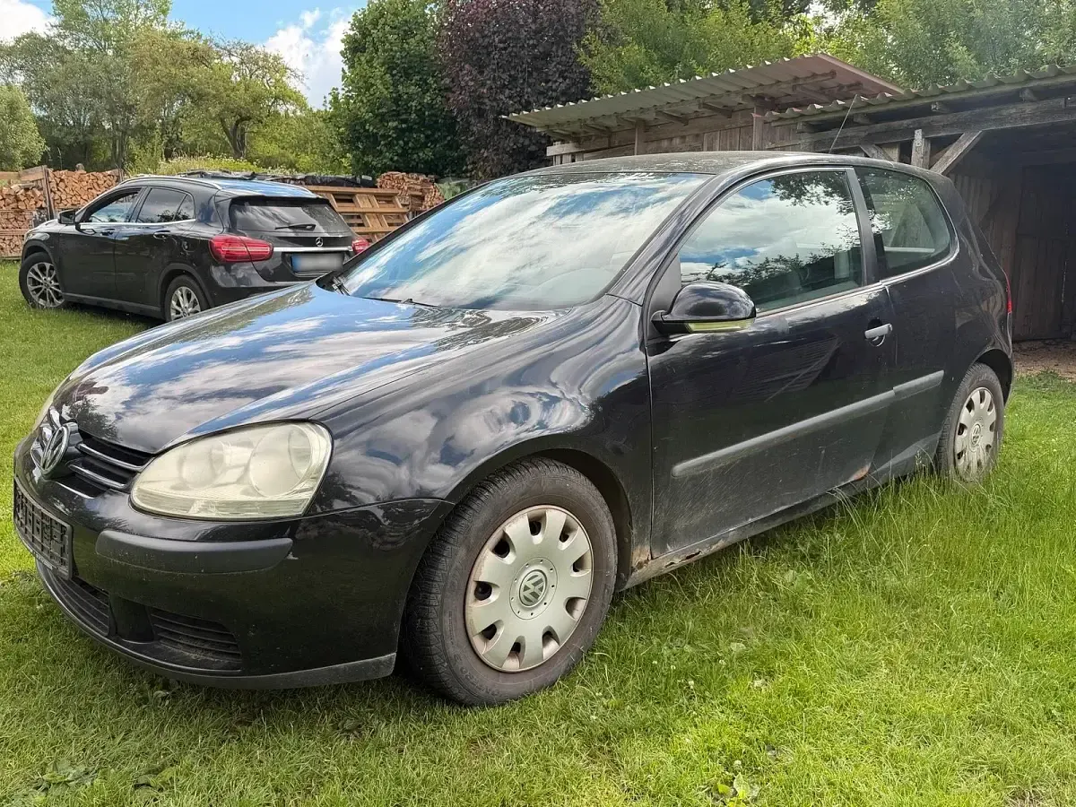 Gebraucht VW Golf IV 100 PS (73 kW) 2005 Schwarz Limousine