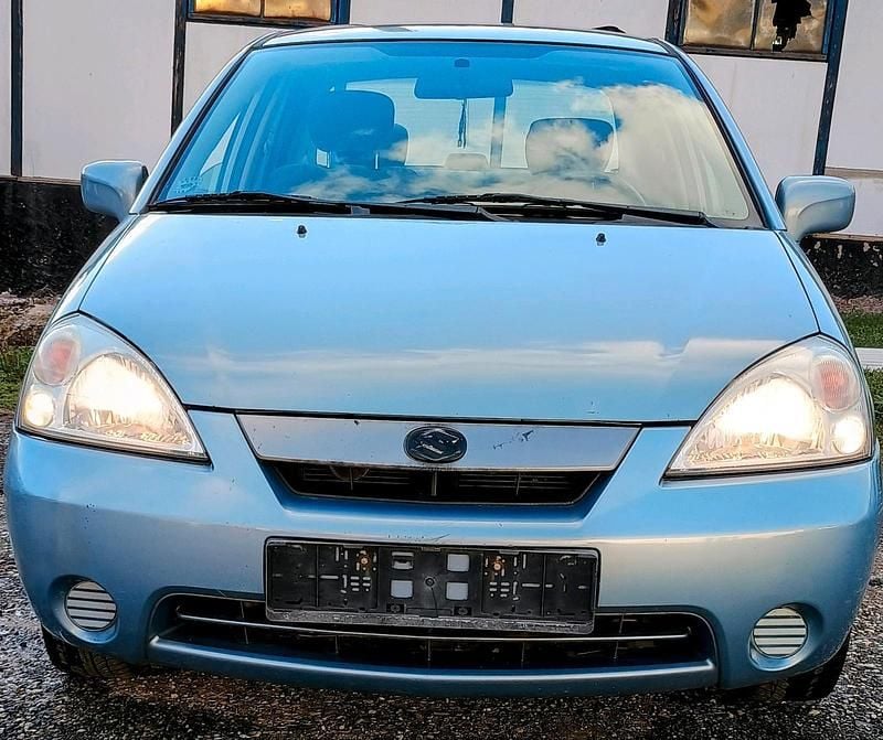 Blau Gebraucht 2002 Suzuki Liana Limousine | 700 € (Superpreis) - Bild 1/4