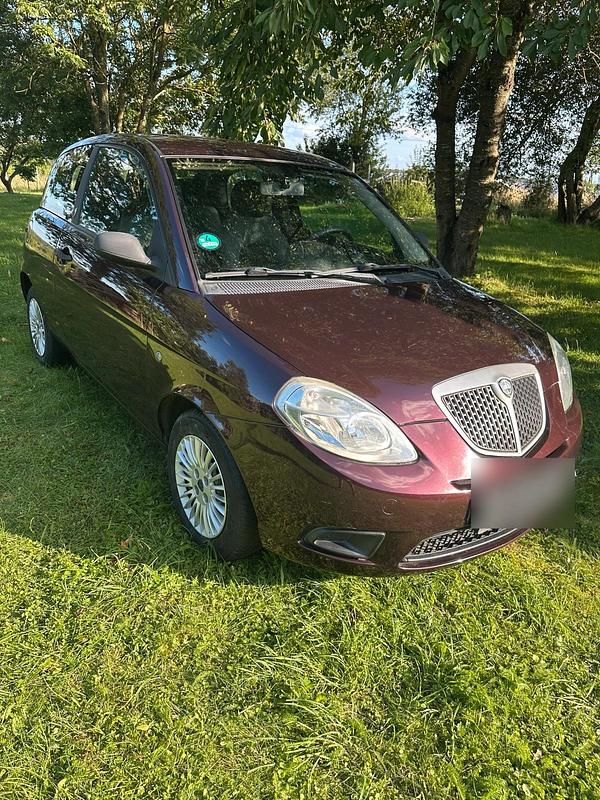 Andere farben Gebraucht 2009 Lancia Ypsilon Kleinwagen | 1.700 € (Fairer Preis) - Bild 1/4