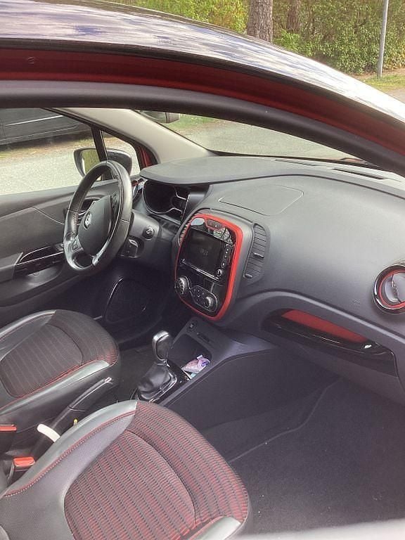 Gebraucht Renault Captur XMOD 118 PS (86 kW) 2016 Rot SUV