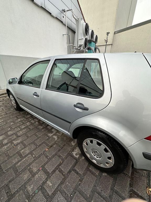 Gebraucht VW Golf IV Basis 75 PS (55 kW) 2003 Grau Limousine