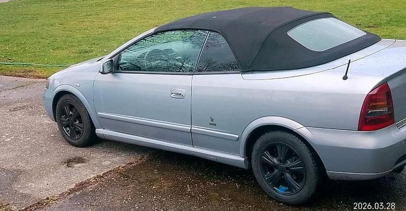 Gebraucht Opel Astra Cabriolet 101 PS (74 kW) 2001 Cabrio