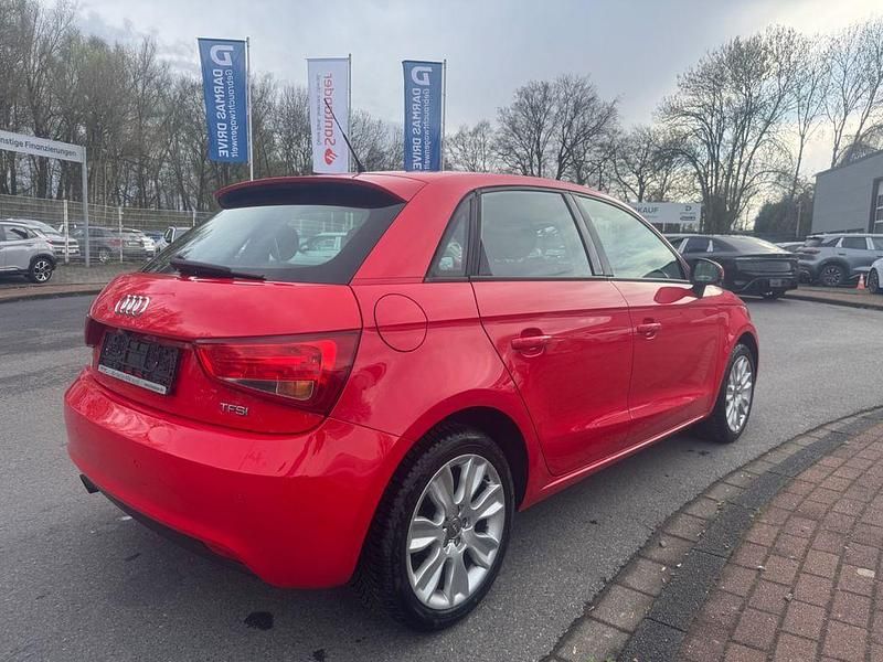 Gebraucht Audi A1 86 PS (63 kW) 2013 Rot Kleinwagen