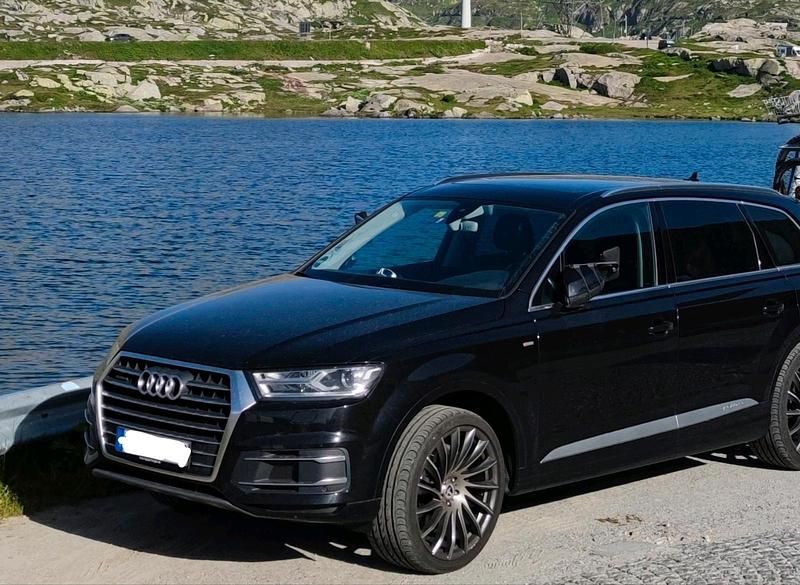 Schwarz Gebraucht 2016 Audi Q7 SUV | 29.800 € (Teuer) - Bild 1/4