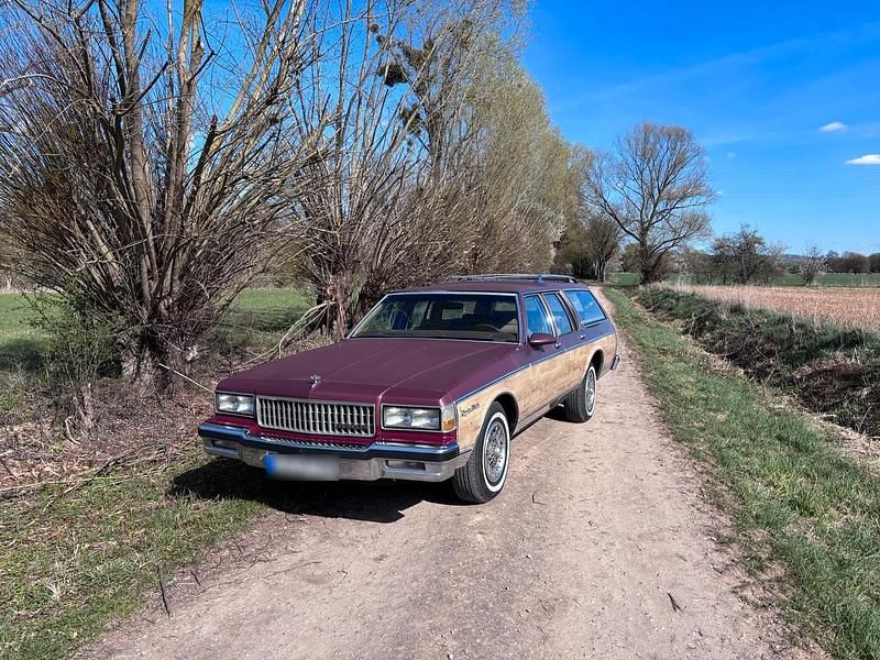 Gebraucht Chevrolet Caprice 145 PS (106 kW) 1987 Rot Limousine