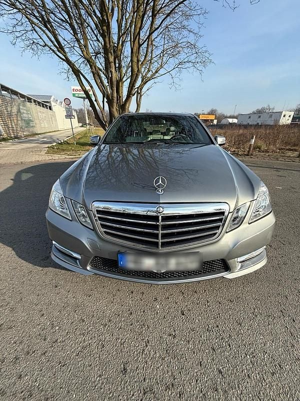 Gebraucht Mercedes E350 306 PS (225 kW) 2013 Silber Limousine