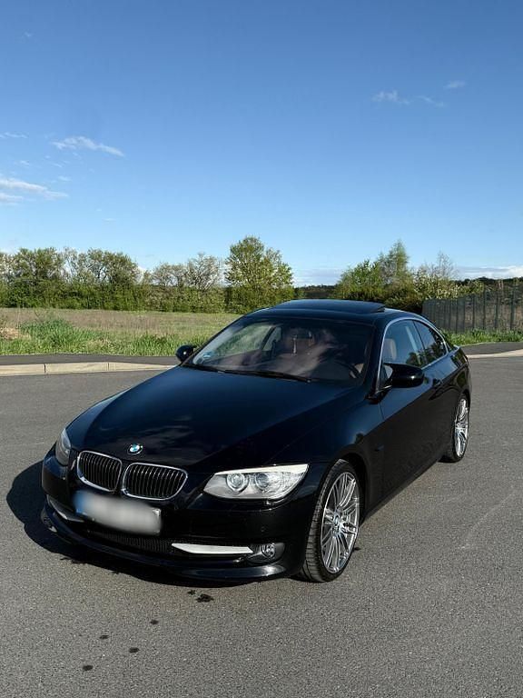 Używany BMW 325 M Performance 218 KM (160 kW) 2010 Czarny Coupe