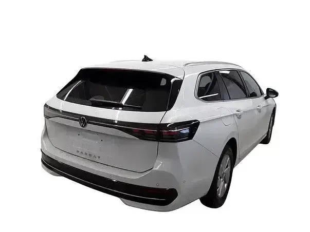 Używany VW Passat Elegance 150 KM (110 kW) 2025 Biały Kombi