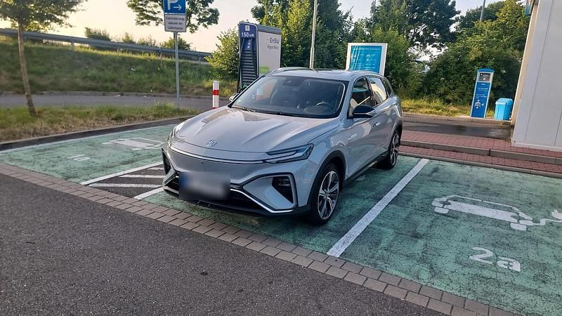 Grau Gebraucht 2024 MG Marvel R Luxury SUV | 28.250 € (Fairer Preis) - Bild 1/4
