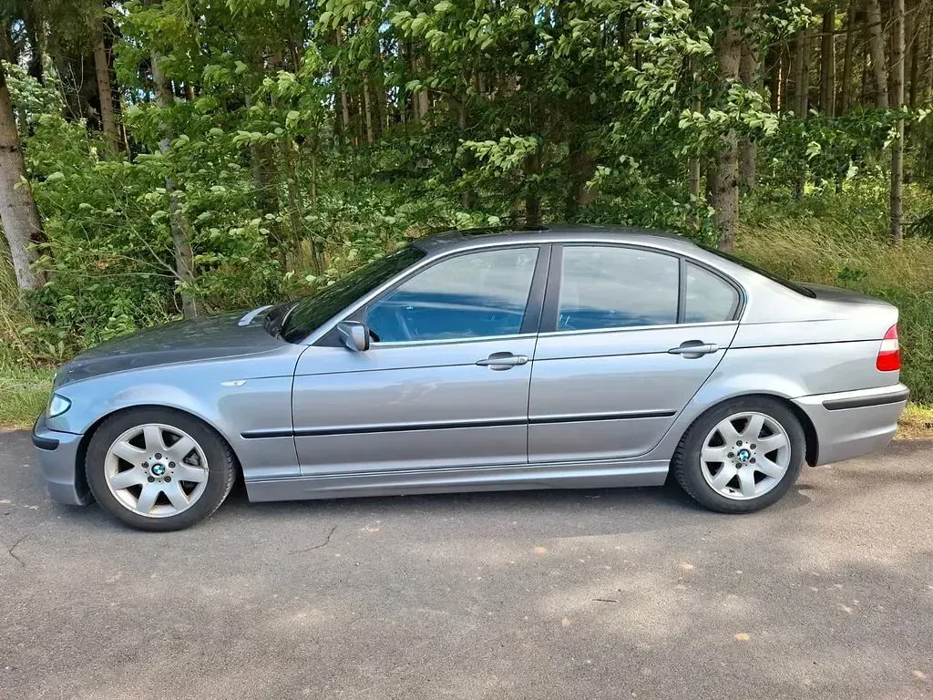 Gebraucht BMW 320 Performance 150 PS (110 kW) 2005 Silber Limousine