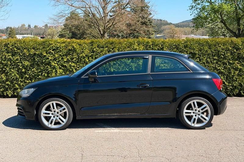 Usata Audi A1 105 CV (77 kW) 2011 Nero Utilitaria