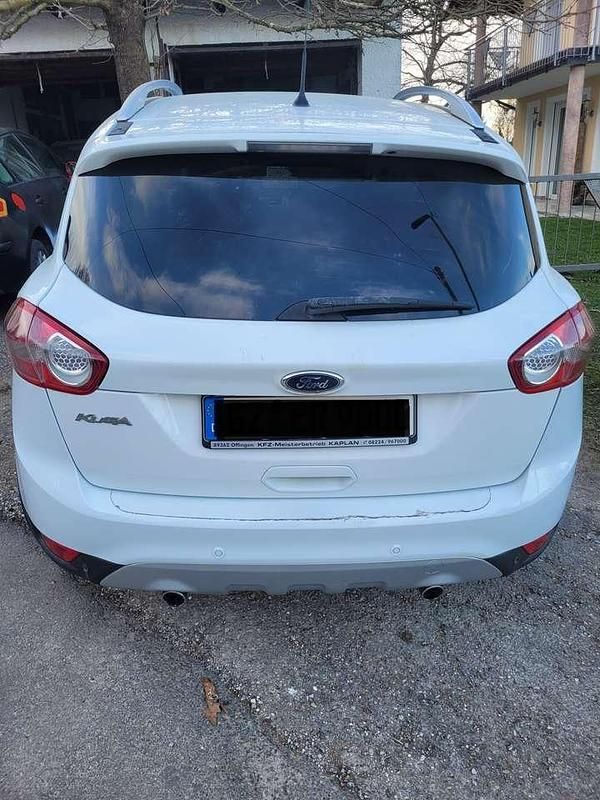 Gebraucht Ford Kuga Trend 140 PS (102 kW) 2011 SUV