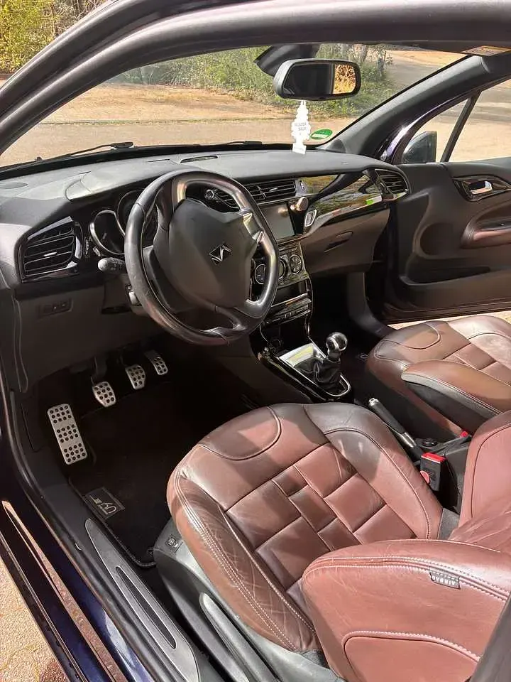 Gebraucht Citroën DS3 PureTech 110 PS (80 kW) 2015 Blau Limousine