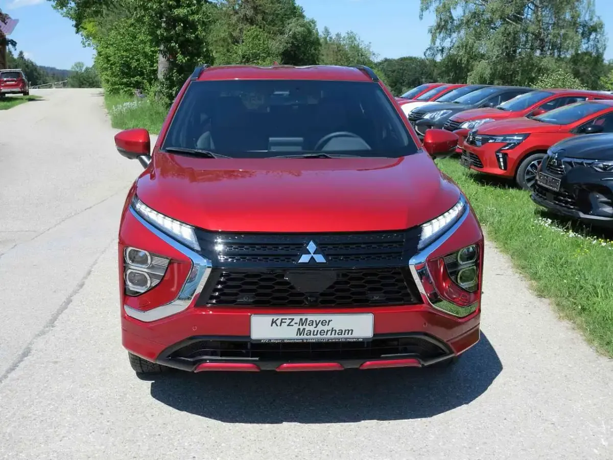 Gebraucht Mitsubishi Eclipse Cross Select 188 PS (138 kW) 2025 Rot SUV