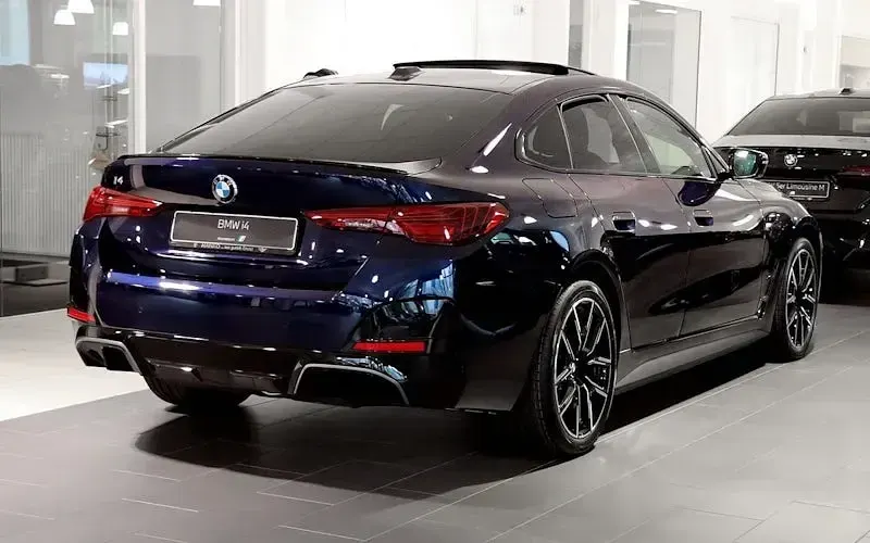 Gebraucht BMW i4 294 kW (401 PS) 2026 Blau Limousine