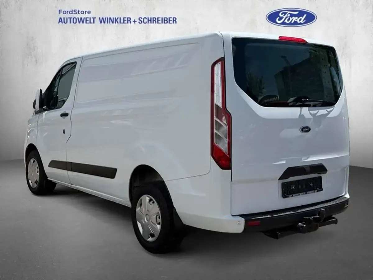 Gebraucht Ford Transit Custom Trend 131 PS (96 kW) 2021 Frostweiß Pickup