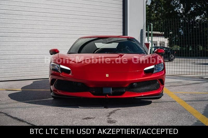 Gebraucht Ferrari 296 829 PS (609 kW) 2023 Rot