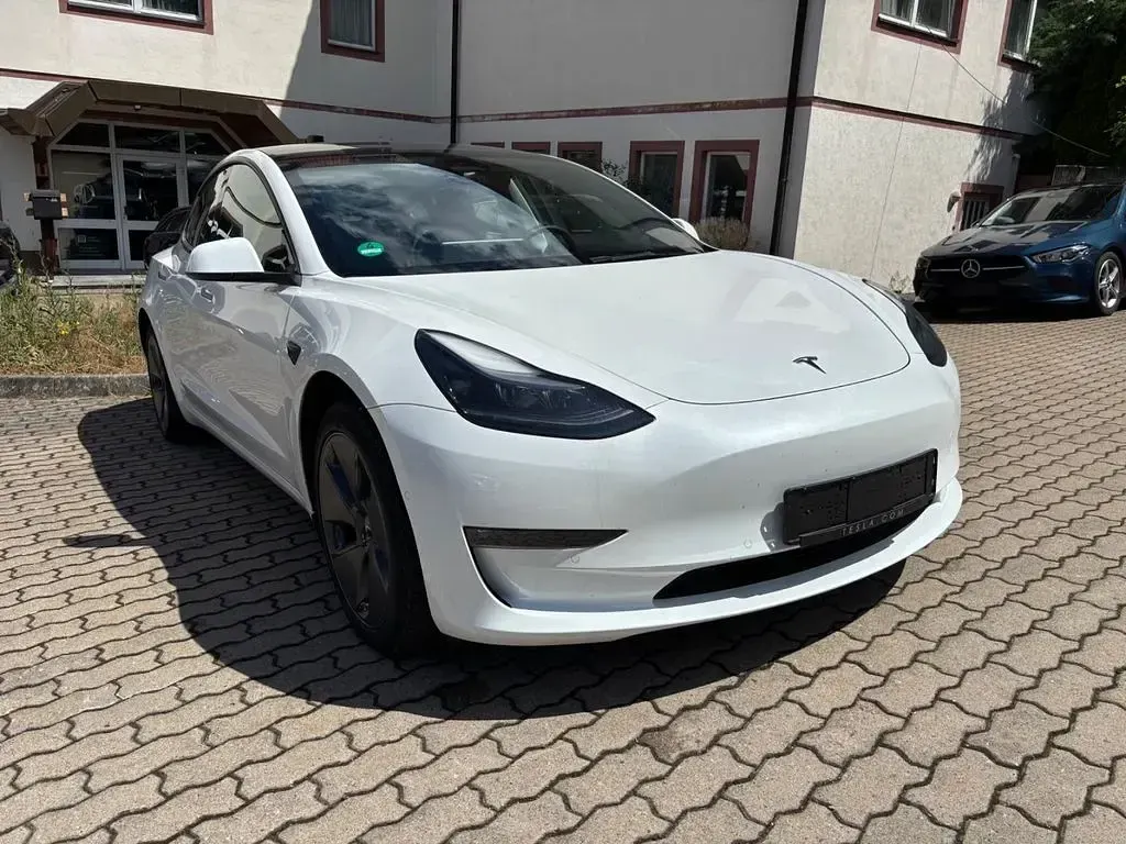 Gebraucht Tesla Model 3 Long Range AWD 366 kW (498 PS) 2022 Weiß Limousine