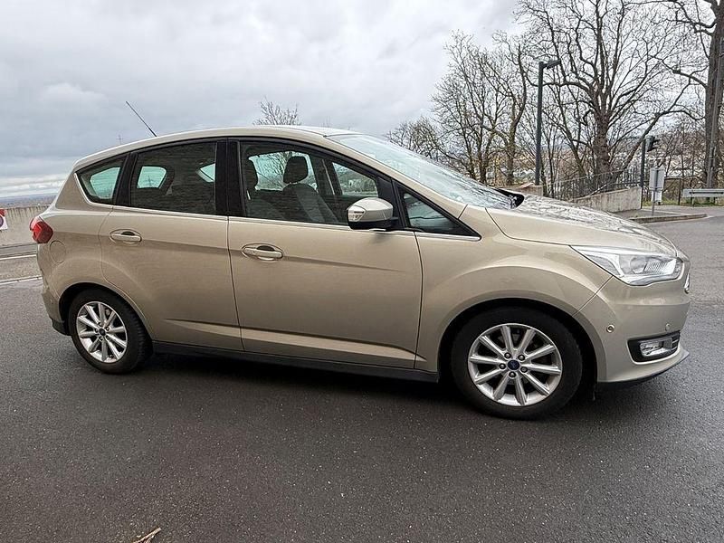 Gebraucht Ford C-MAX Titanium 125 PS (91 kW) 2016 Beige Van / Kleinbus
