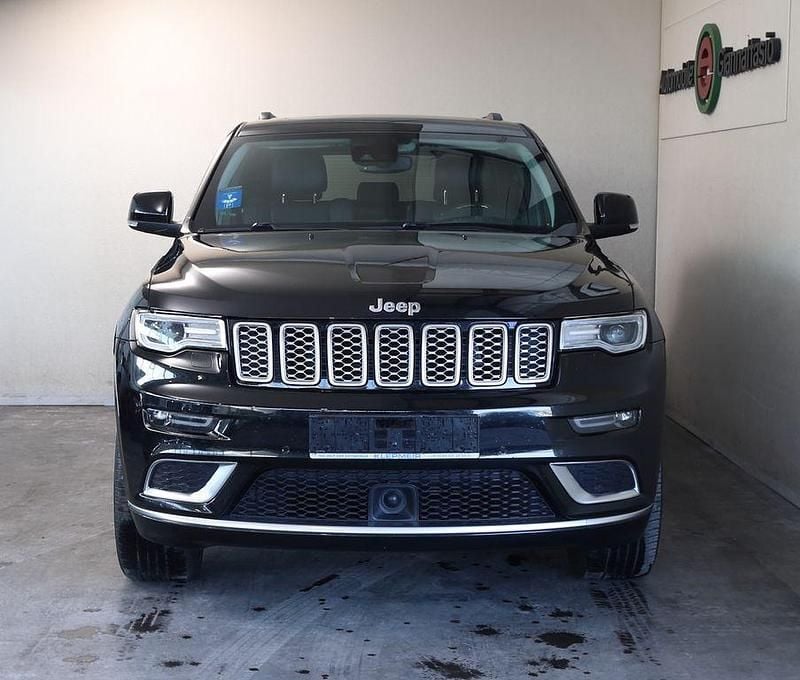 Gebraucht Jeep Grand Cherokee Summit 250 PS (183 kW) 2019 Schwarz SUV