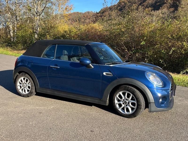 Gebraucht Mini Cooper D 116 PS (85 kW) 2017 Blau Kleinwagen