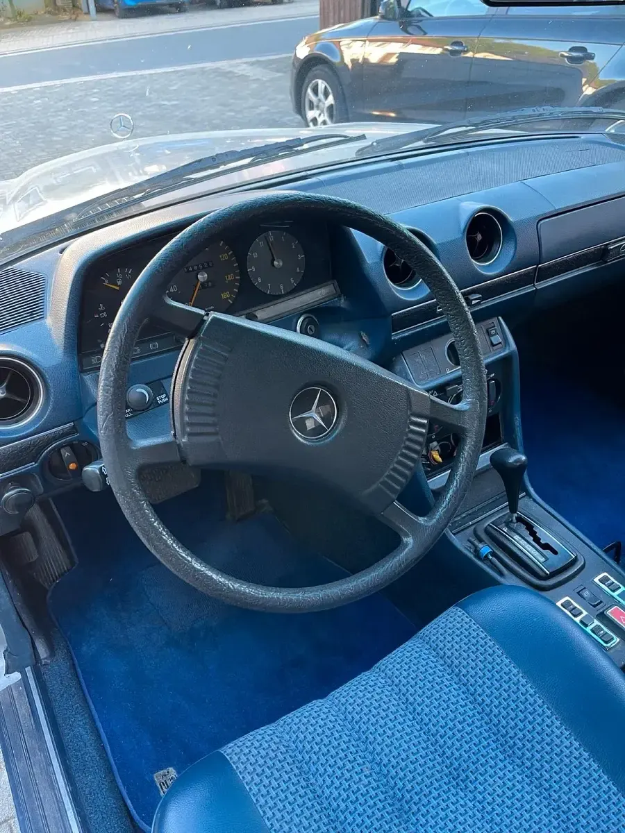 Gebraucht Mercedes 240 1977 Silber Limousine