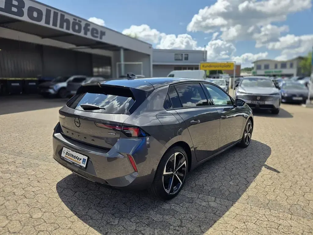 Gebraucht Opel Astra 179 PS (131 kW) 2025 Vulkan grau Kleinwagen