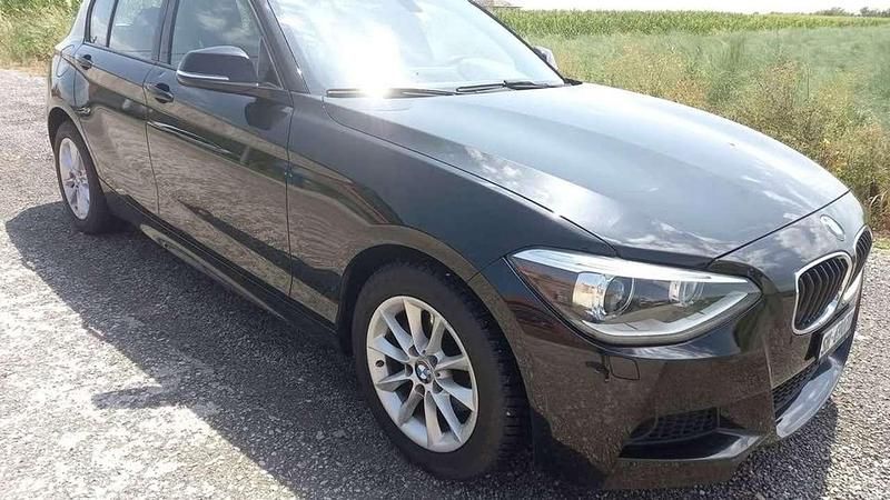 Gebraucht BMW 118 Sport Line 143 PS (105 kW) 2015 Schwarz Kleinwagen