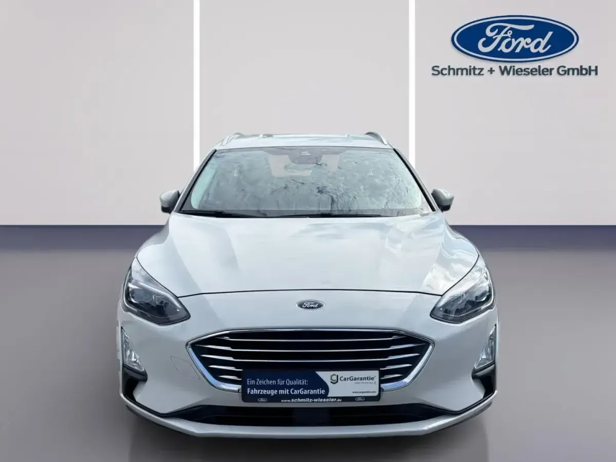 Gebraucht Ford Focus Titanium 155 PS (114 kW) 2021 Weiß Kombi