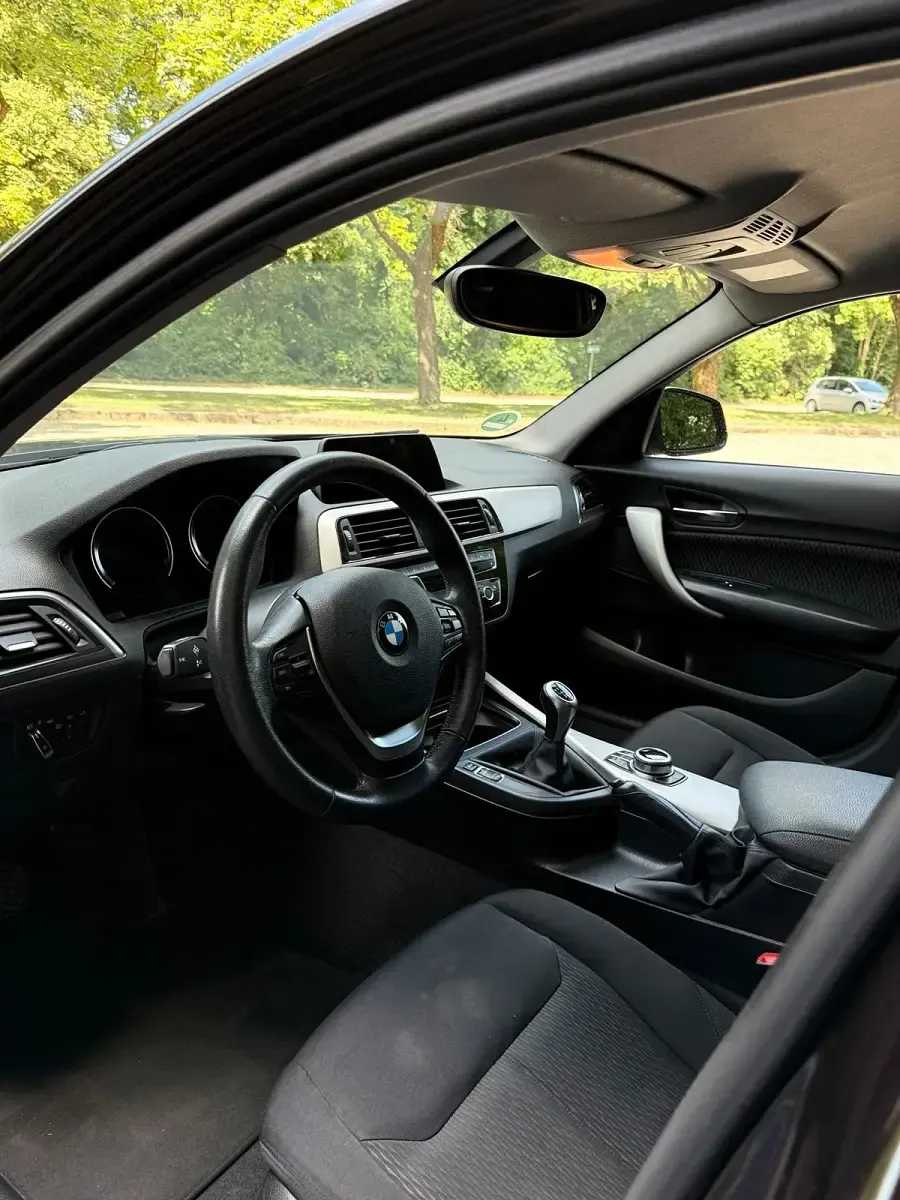 Gebraucht BMW 116 109 PS (80 kW) 2018 Braun Kleinwagen