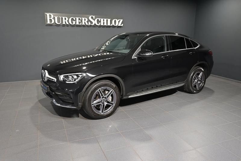 Metalliclack obsidianschwarz Gebraucht 2022 Mercedes GLC300e AMG Coupé | 41.990 € (Superpreis) - Bild 1/3
