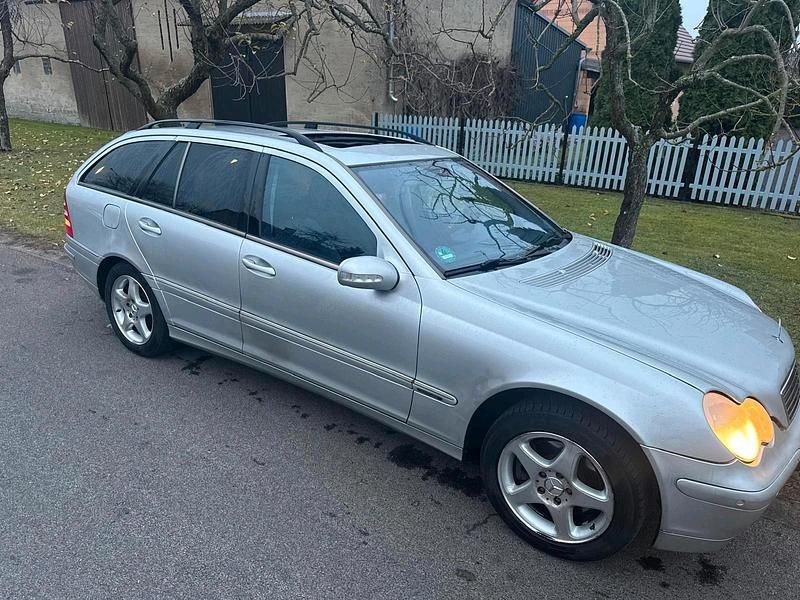 Second-hand Mercedes 320 218 CP (160 kW) 2002 Break