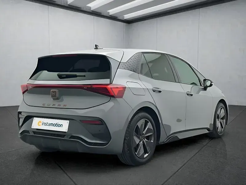 Gebraucht Cupra Born 150 kW (204 PS) 2024 Grau Kleinwagen