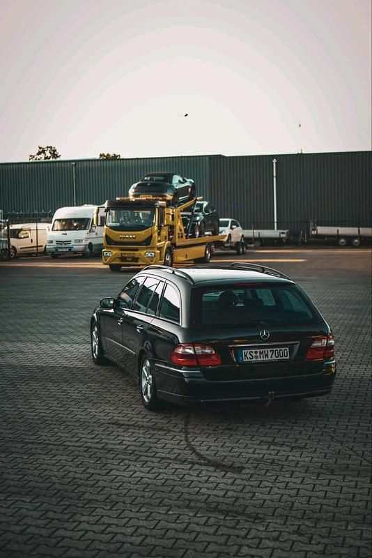 Gebraucht Mercedes E320 205 PS (150 kW) 2004 Schwarz Kombi