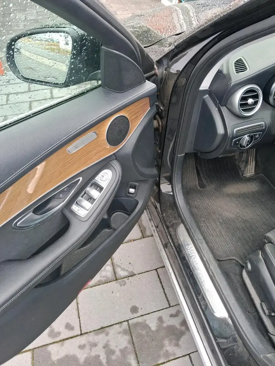 Gebraucht Mercedes C220 170 PS (125 kW) 2016 Schwarz Kombi