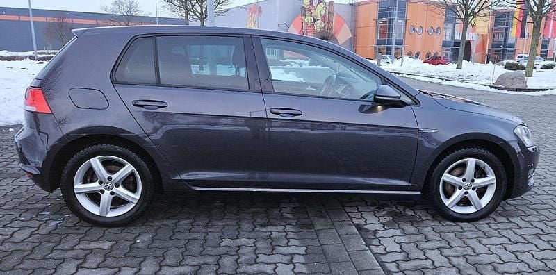 Gebraucht VW Golf VII LOUNGE 150 PS (110 kW) 2015 Grau Kombi