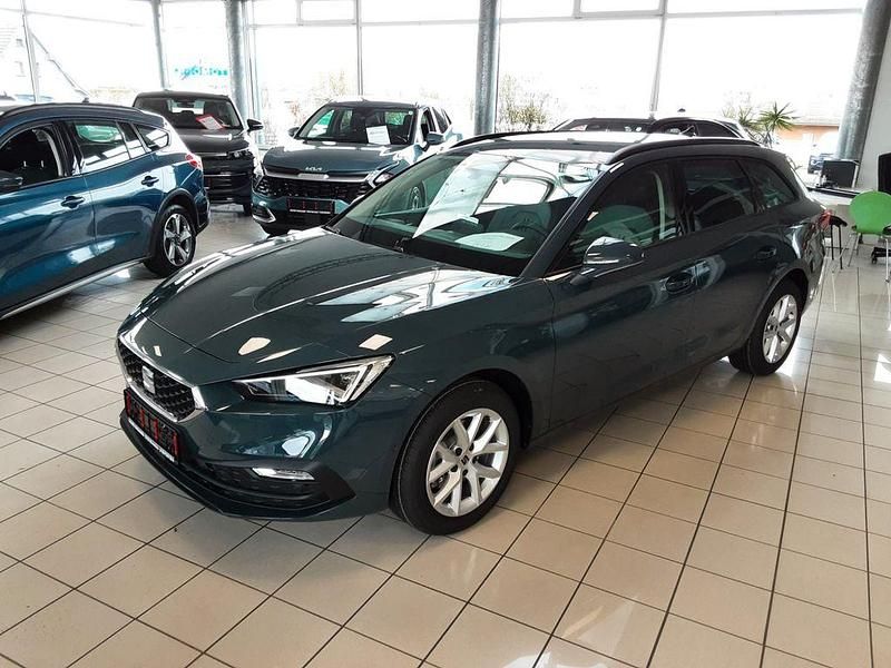 Neu Seat Leon Style 116 PS (85 kW) 2026 Blau Limousine