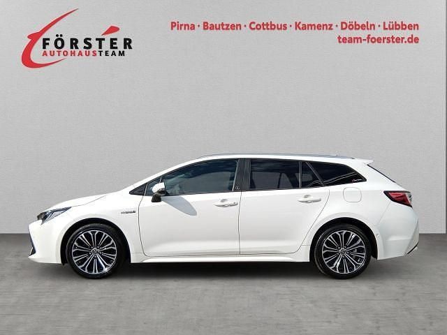 Gebraucht Toyota Corolla Team 122 PS (89 kW) 2020 Schneeweiß Limousine