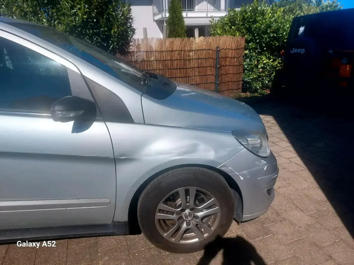 Gebraucht Mercedes B170 116 PS (85 kW) 2005 Silber Van / Kleinbus