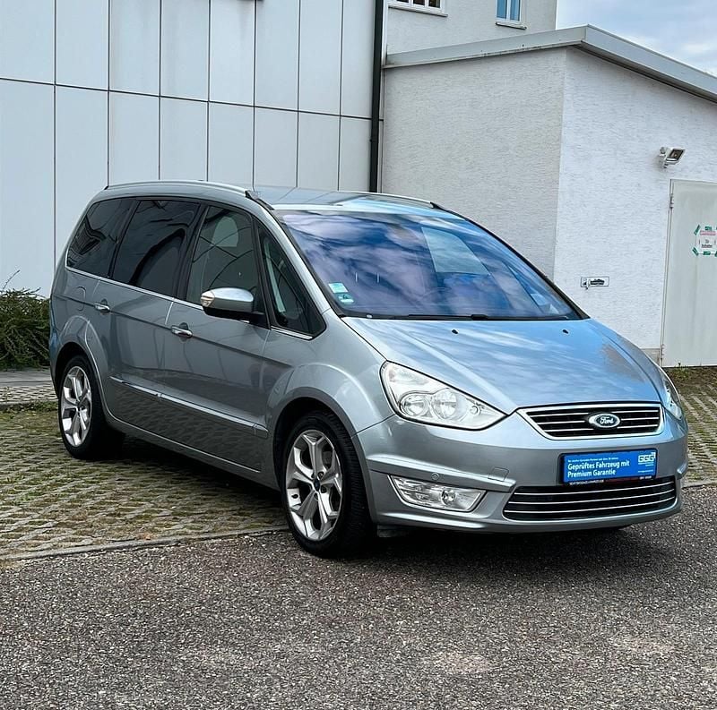Silber Gebraucht 2015 Ford Galaxy Van / Kleinbus | 10.700 € (Superpreis) - Bild 1/4