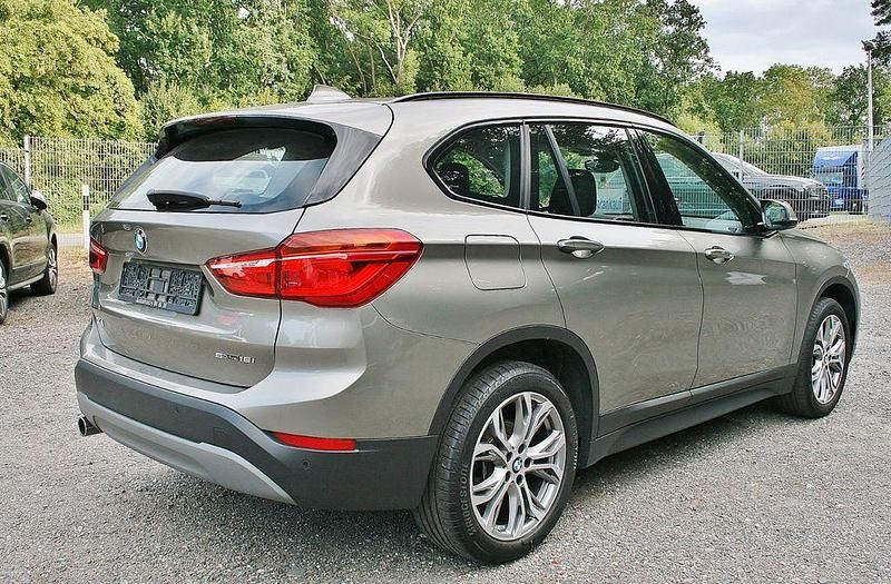 Gebraucht BMW X1 Advantage 140 PS (102 kW) 2019 Silber SUV