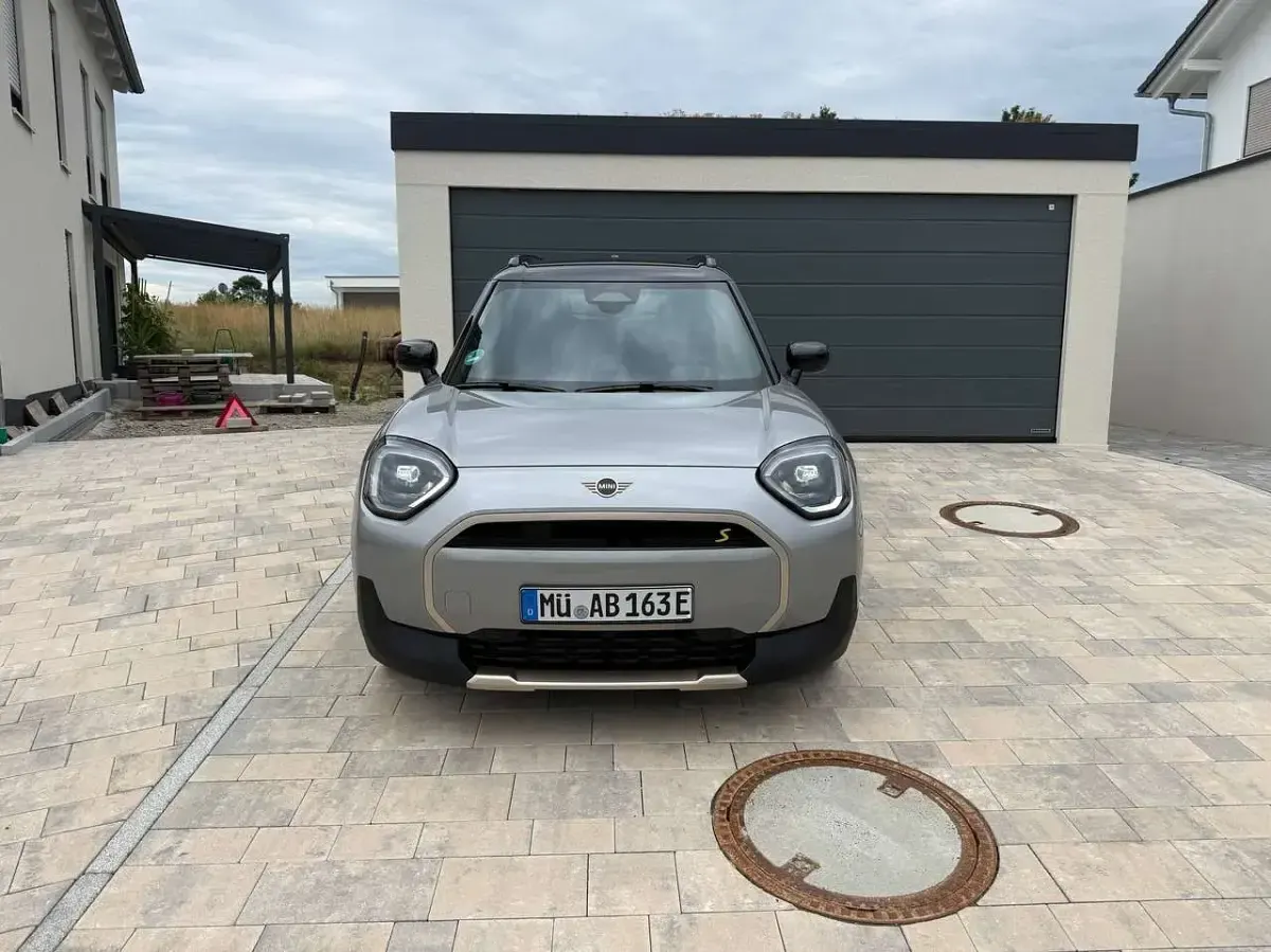 Neu Mini Aceman Classic 160 kW (218 PS) 2026 Silber SUV