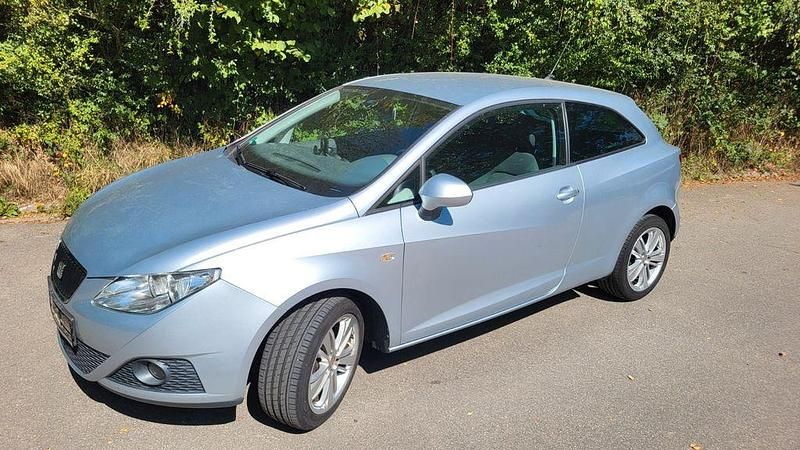 Silber Gebraucht 2010 Seat Ibiza SC Kleinwagen | 3.950 € (Fairer Preis) - Bild 1/4