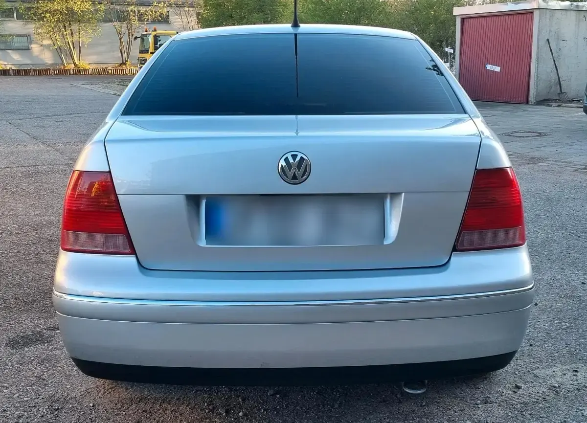 Gebraucht VW Bora 102 PS (75 kW) 2002 Silber Limousine