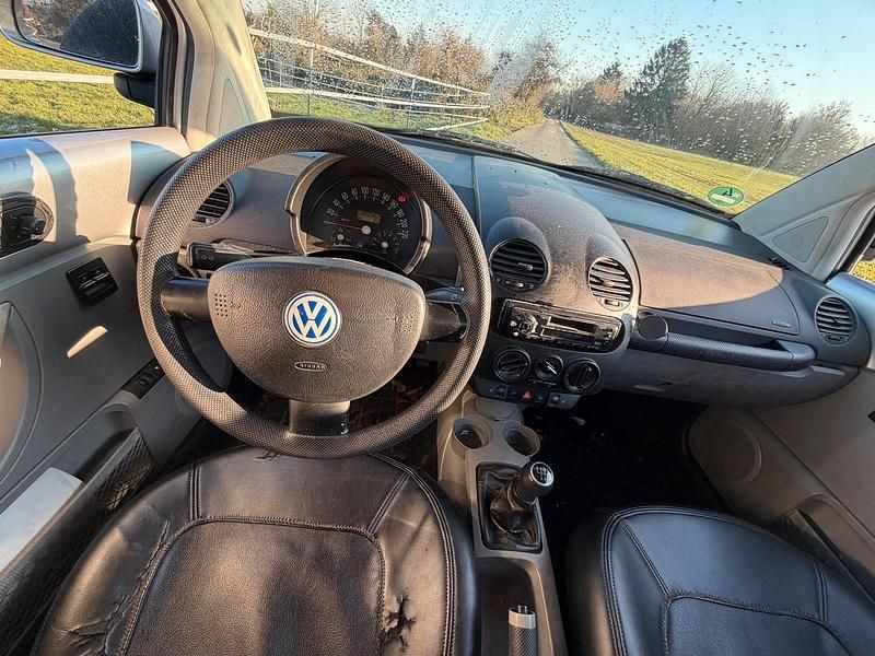 Gebraucht VW New Beetle 116 PS (85 kW) 1999 Silber Kleinwagen