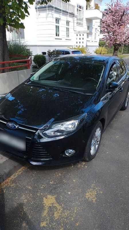 Gebraucht Ford Focus Titanium 125 PS (91 kW) 2013 Schwarz Limousine