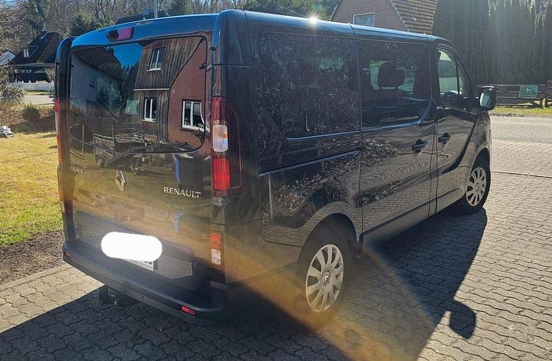 Gebraucht Renault Trafic 125 PS (91 kW) 2016 Schwarz Van / Kleinbus