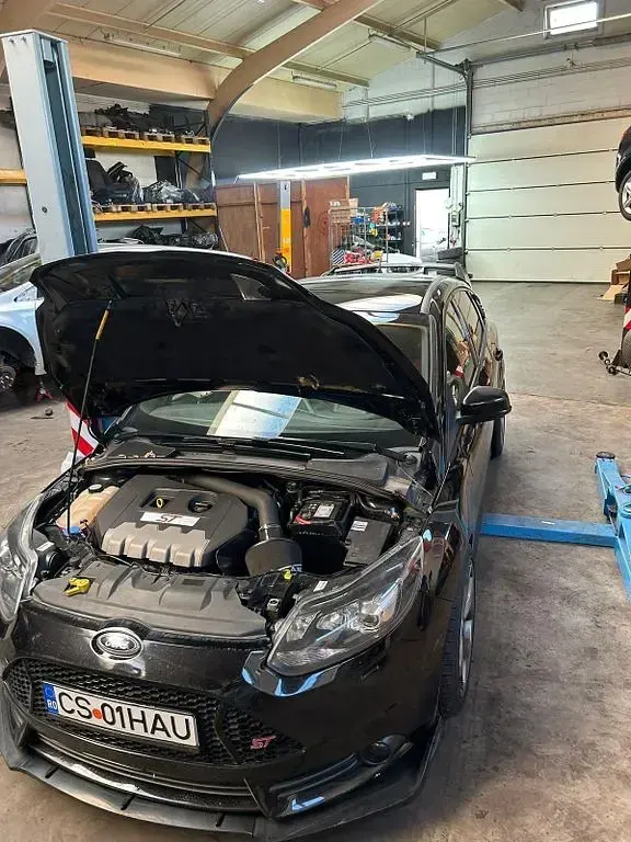 Gebraucht Ford Focus ST 250 PS (183 kW) 2014 Schwarz Limousine