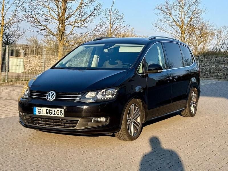 Gebraucht VW Sharan 150 PS (110 kW) 2018 Schwarz Van / Kleinbus