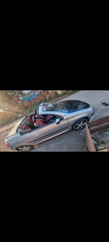 Gebraucht Peugeot 206 CC 131 PS (96 kW) 2003 Grau Cabrio